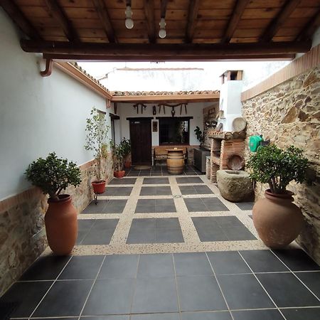 Casa Rural La Carriona Segura de León Extérieur photo